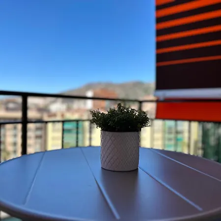 Apartamento Vis8-nuevo, Centro A 5 Minutos, Playa A 850 Metros, Wifi, Terraza Torremolinos