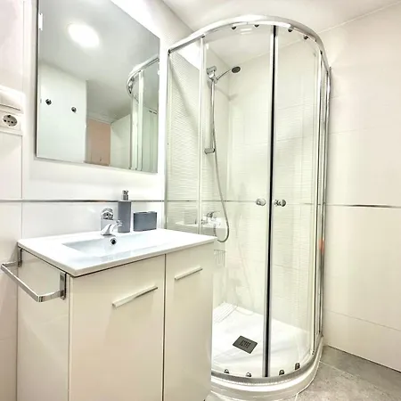 Apartamento Vis8-nuevo, Centro A 5 Minutos, Playa A 850 Metros, Wifi, Terraza