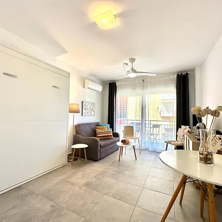 Apartamento Vis8-nuevo, Centro A 5 Minutos, Playa A 850 Metros, Wifi, Terraza Torremolinos