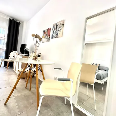 Vis8-nuevo, Centro A 5 Minutos, Playa A 850 Metros, Wifi, Terraza Apartamento