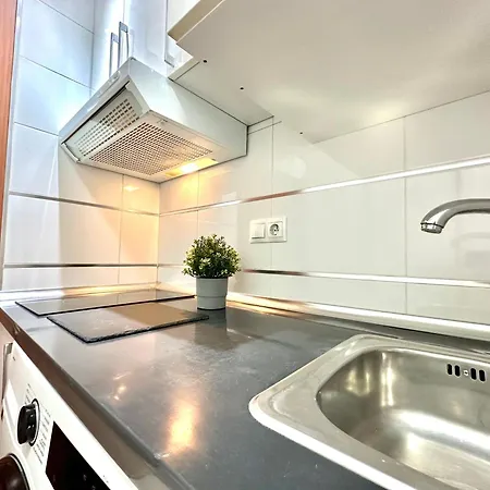 Vis8-nuevo, Centro A 5 Minutos, Playa A 850 Metros, Wifi, Terraza Apartamento Torremolinos
